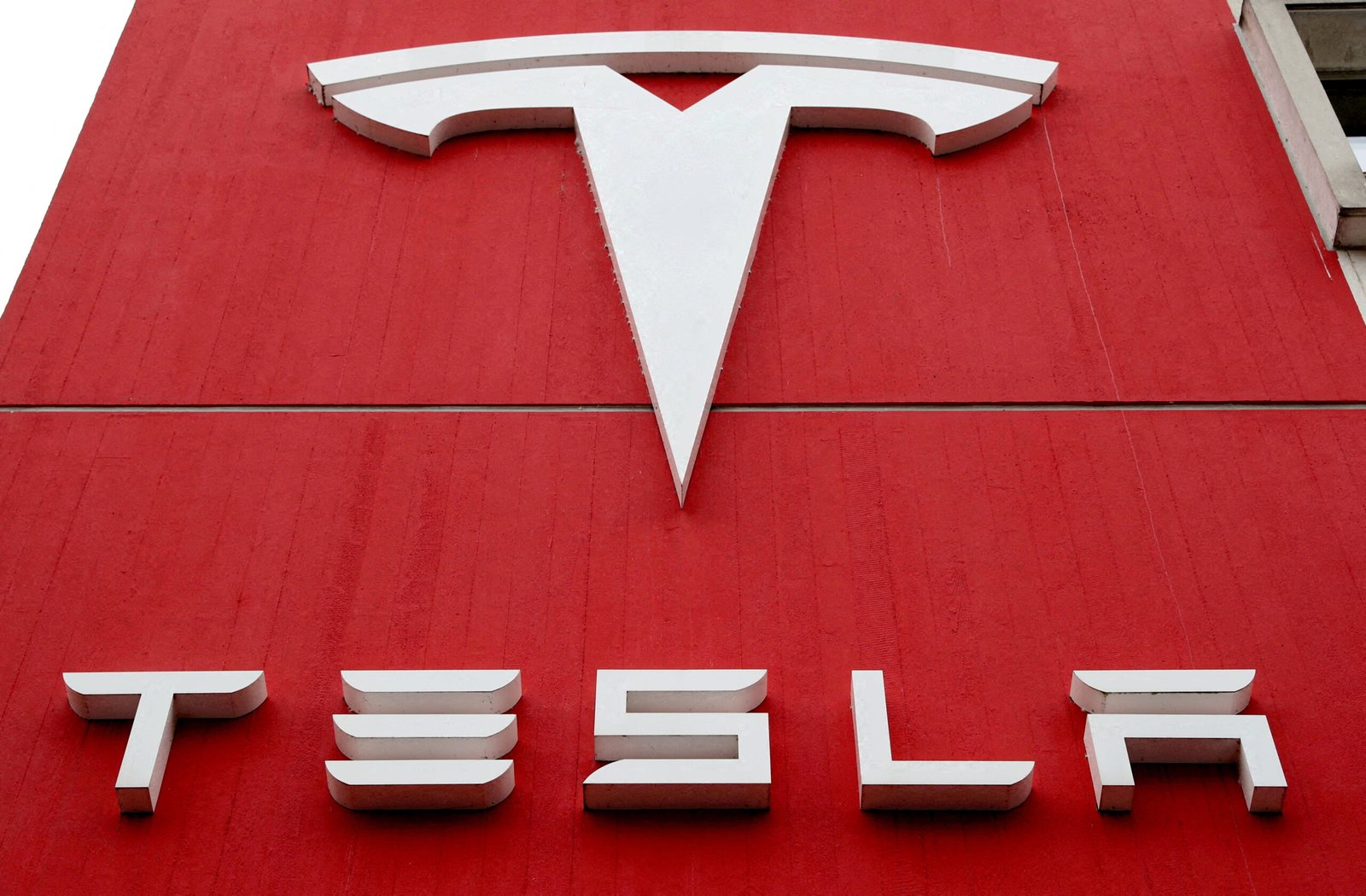 Setback for Tesla as India Stalls on Tax Reduction for Imported Electric Vehicles